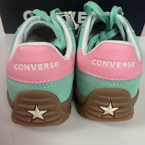 Converse Run Star Trainer Athletic Sneakers NIB Star Chevron Suede New NIB - Picture 4 of 10